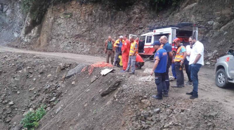 Arhavi’de yüksekten düşen iki HES işçisi yaşamını yitirdi
